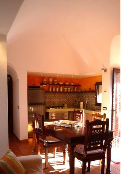 Dammuso Favarelle Da Caty Apartment Scauri  Luaran gambar